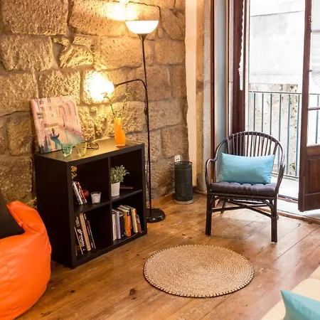 Guest H4u - River View Apartman