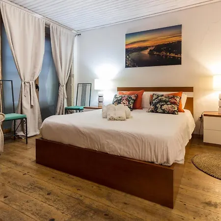 Guest H4u - River View