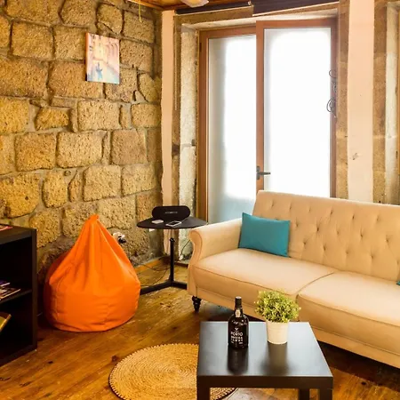 Guest H4u - River View Apartmán *